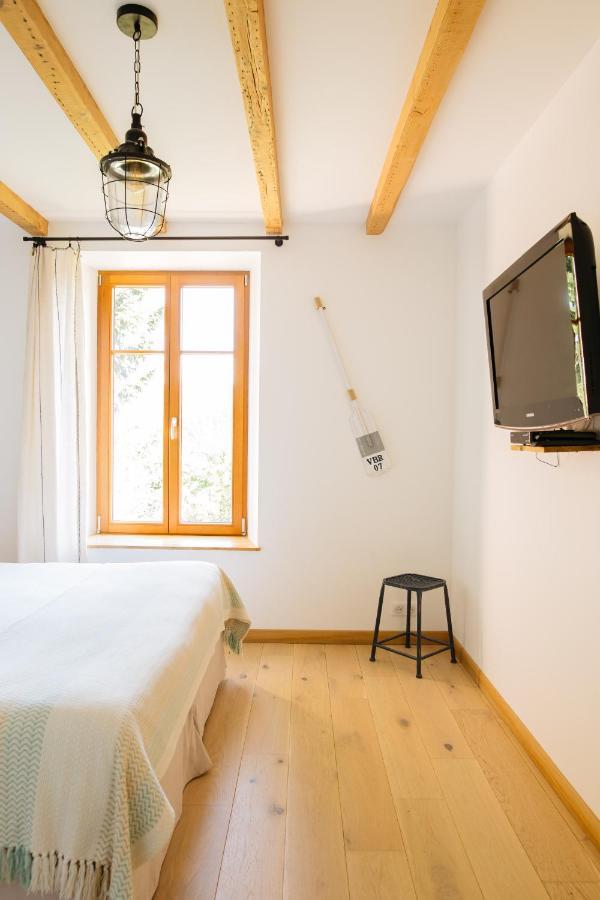 Des Sapins Aux Etoiles Bed & Breakfast Pierre-Percee Exterior photo